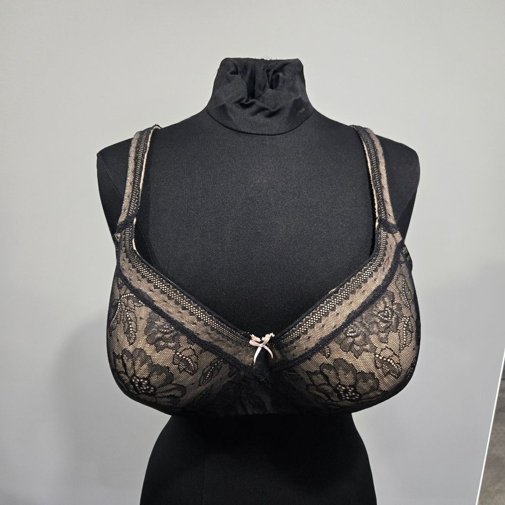 🐢 Cacique Modern Lace Covered Bra. 44DD